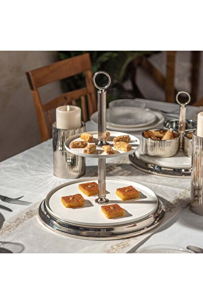 Generic حامل كعك من طبقتين من لا ميسا مودة مصنوع من المعدن الفضي