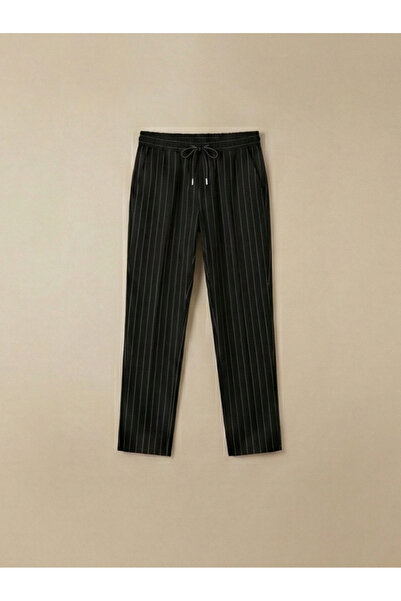 kastrioti Παντελόνι κρεπ με σχέδιο Old Money Stripe, με κορδόνια και ελαστική...