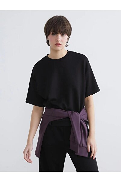 LC Waikiki Μαύρο γυναικείο μπλουζάκι με λαιμόκοψη Crew Neck Soft Touch oversi...