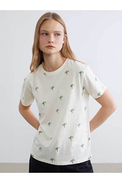 LC Waikiki تيشيرت برقبة دائرية مزين بطبعة فلامنجو