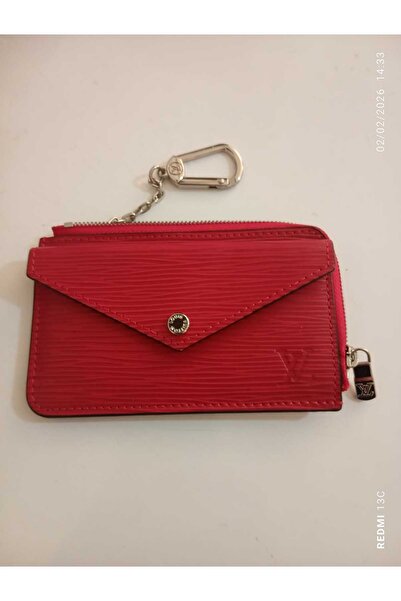 LV Kırmızı kartlık