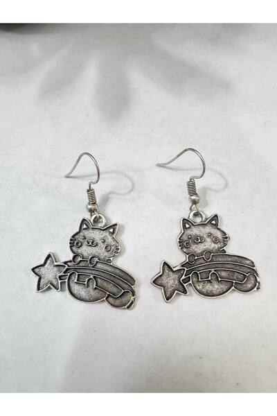 Yuchicly Starry Cute Cat Figured Thin Form Metal Dangle Earrings
