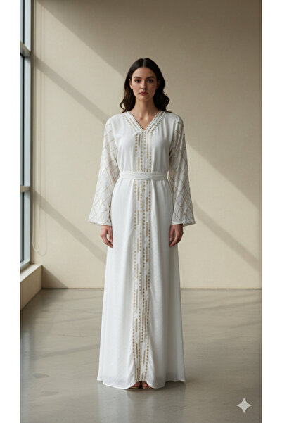 Meryl Elegant women's jalabiya with gold embroidery and a straight cut