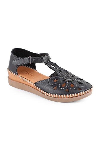 Libero L069.702 Genuine Leather Floral T-Strap Comfortable Women's Sandals