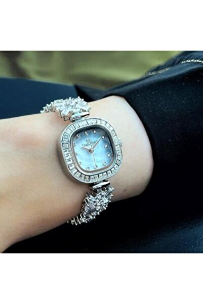 Louis Nice Women's Zircon Watch in Silver