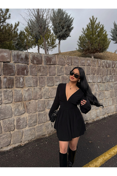 kırmızı butiks Siyah Şortlu Ön Arka V Elbise