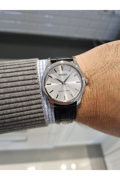 Seiko Black Strap Silver Dial 5 Atm Water Resistant Men Wristwatch