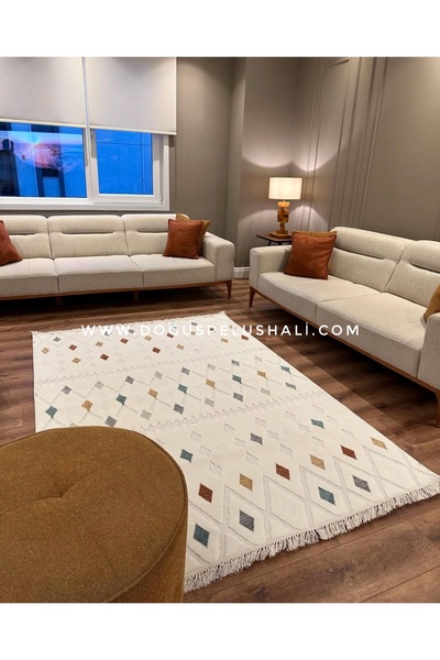 Doğuş Peluş Halı Doğuş Modern Çok Renkli Kabartma Desenli Saçaklı Makine Halısı