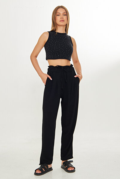 Camenta Pocketed, Waist-Tied, Carrot Cut Linen Trousers
