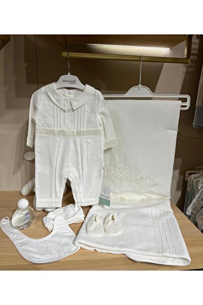 Generic Baby boy 5-piece set – European style (0-3 months) Off Eight