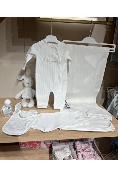 Generic طقم مواليد ولادي 6 قطع – ستايل أوروبي (0-3 شهور) لون اوف وايت