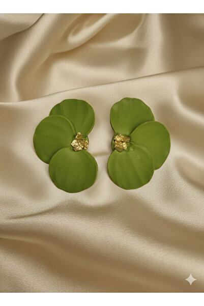 Lu Atelier أقراط إيميرا بلوم المصنوعة يدويًا من الطين البوليمر |   تصميم زهور...