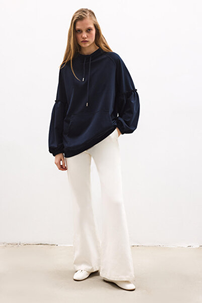 Touché Privé High Neck Knitted Sweathirt