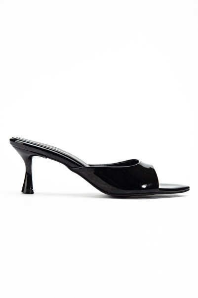 BY BERLE SHOES Women's Black Patent Leather Low Heel Pointed Toe Sandals