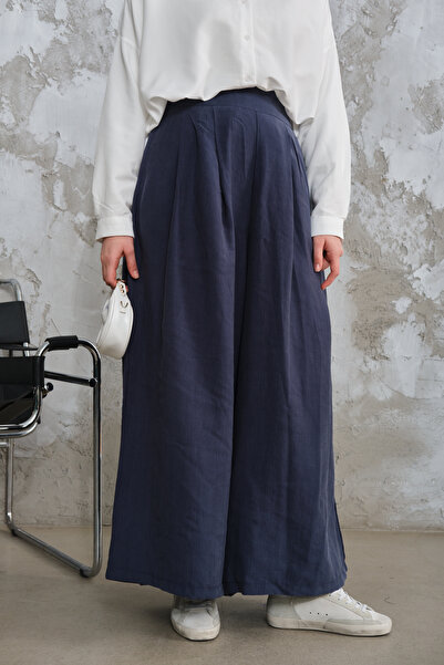 LOCCO Women's Pleated Wide Leg Trousers Navy Blue