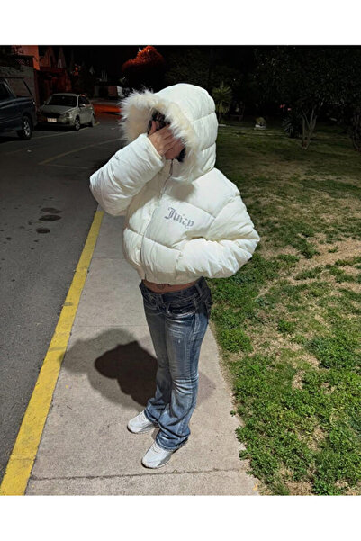 Gofeel Ophella Juicy Yazı Nakışlı Kısa Şişme Mont