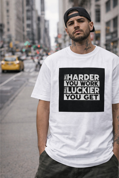Gymmag Tricou Unisex Alb cu Print „The Harder You Work The Luckier You Get” –...