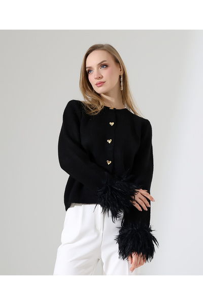 Moxsira Siyah Kalp Düğmeli Tüy Detaylı Hırka