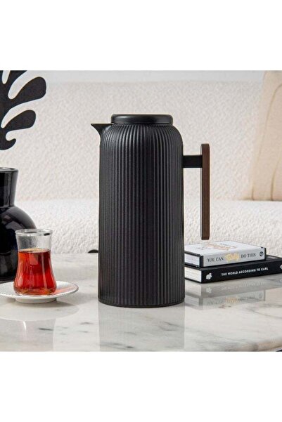 Dallaty black plastic vacuum flask 1L