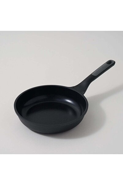 Berghoff aluminum frying pan 24cm, black