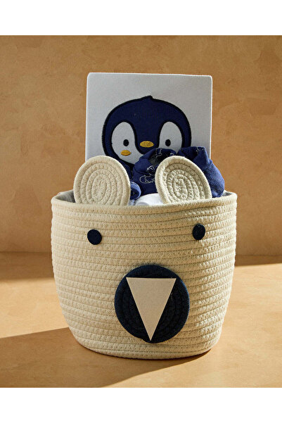 REDTAG طقم هدايا دلو مطبوع عليه صورة بطريق باللونين الكحلي والأبيض (7 قطع)