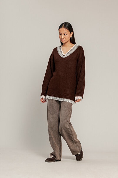 Nisan Tricot Sweater with Lace Detail