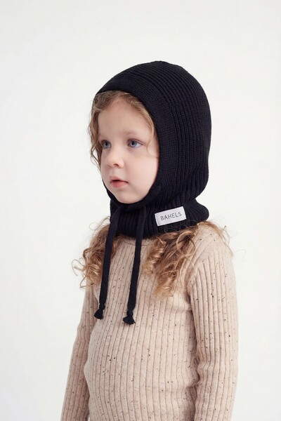 BAHELS Детска черна плетена шапка с качулка