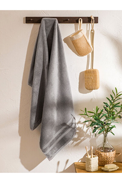 LC Waikiki Nevavm Farklı Renk Cotton Bath Towel 70X140 cm