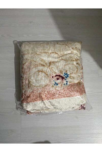 Tuba Çelik Home Süngerli Lastikli Halı Örtüsü