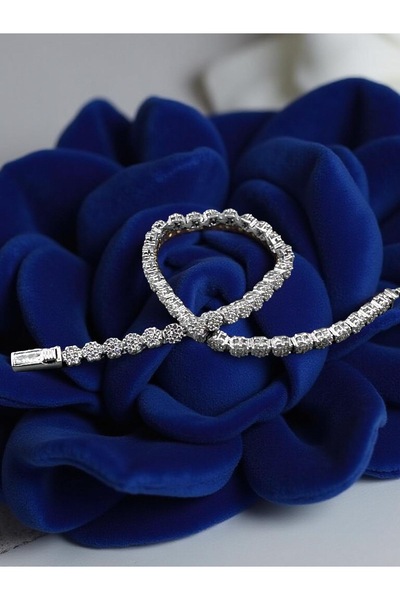 ZEY 925 Ayar Gümüş Takı- Çiçek Desenli Klipsli Zirkon Taşlı Kadın Hediyelik B...