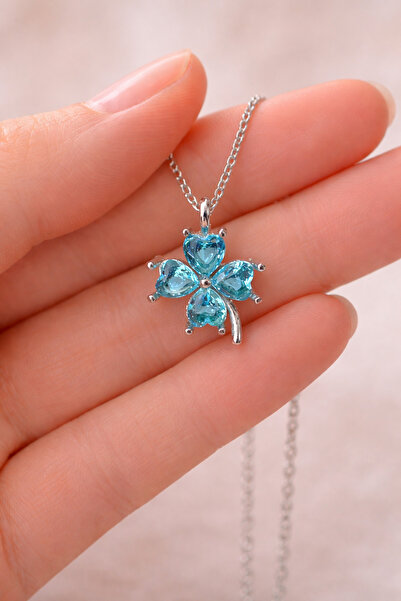 UygunHan Buz Mavisi Yonca 925 Ayar Gümüş Işıltılı Kadın Kolye – Zarif ve Parl...