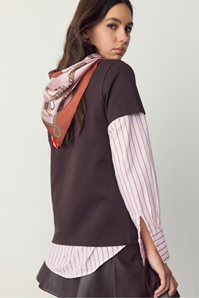 Stradivarius 8 numaralı top eşarp