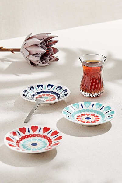 Paşabahçe Heart Porselen Çay Tabağı Kırmızı