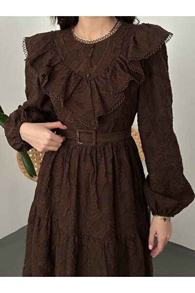 Ekim Store Scalloped Belted Lace Long Dress