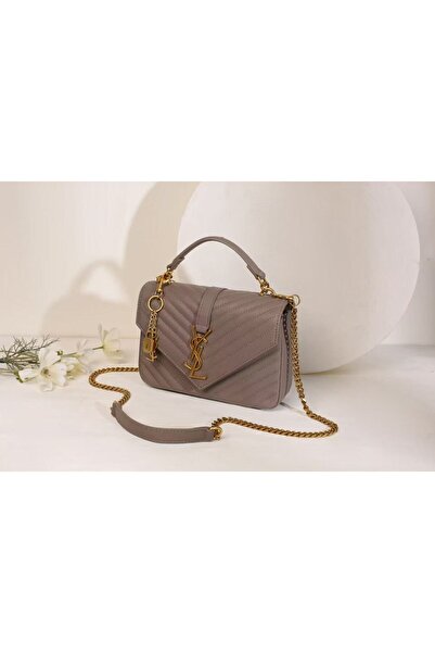 GGG Elegant and stylish women's shoulder bag with all its accessories
