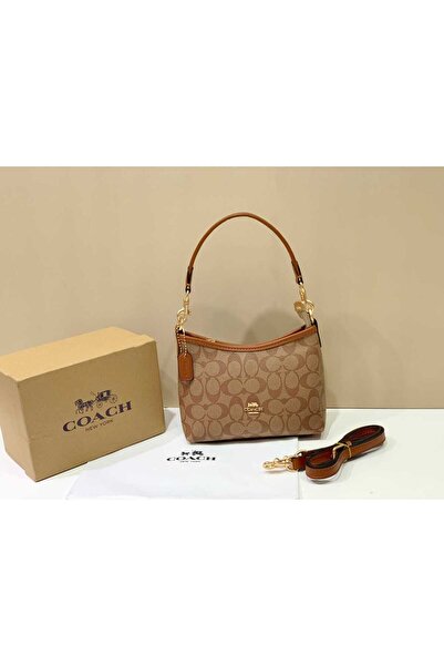 GGG Elegant and stylish women's shoulder bag with all its accessories