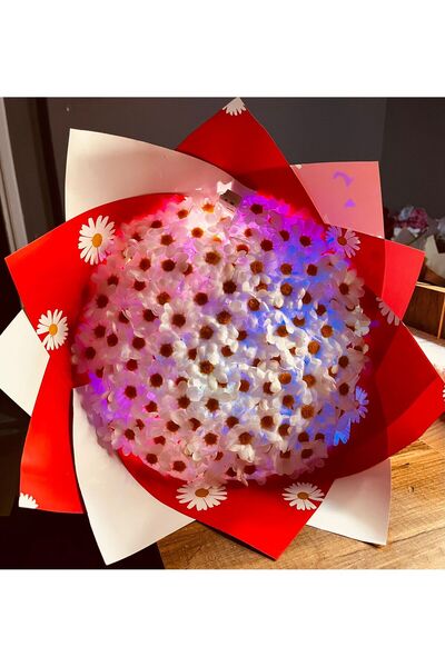 Hediyeçeşitleri Sevgililer günü için özel olarak tasarlanmış papatya