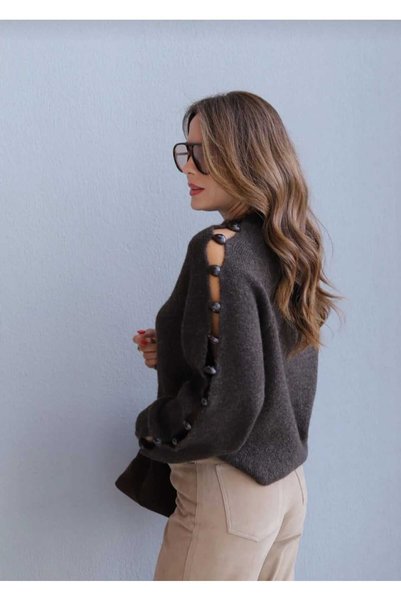 ANBLYs COLLECTION Wool Blend Sweater with Wooden Accessory Detail, Crew Neck, Soft Women's Sweater