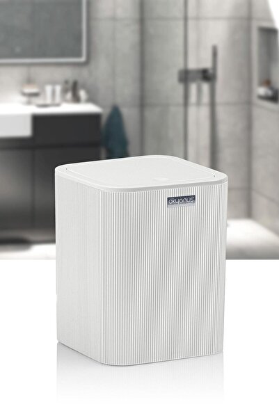 Saatistan Beyaz Çizgili Kare Çöp Kutusu ile şık ve pratik kullanım