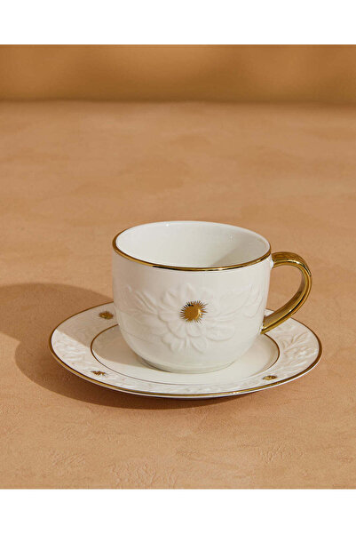 REDTAG فنجان وصحن أبيض منقوش بحافة ذهبية (قطعتان)