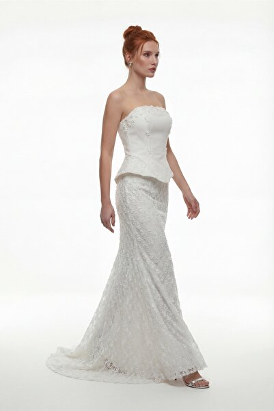 Lafaba Kadın Beyaz Dar Kalıp Straplez Yaka Payetli Uzun Abiye Elbise