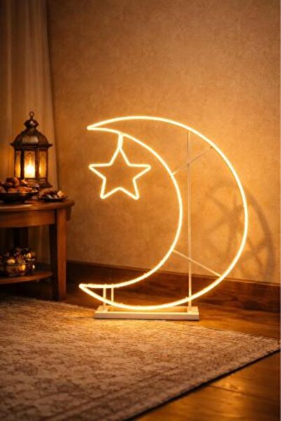 nory زينة رمضانية على شكل هلال ونجمة بقاعدة كبيرة وإضاءة صفراء