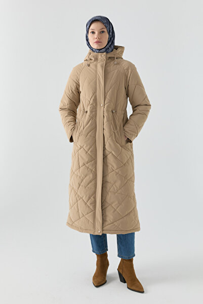 Tuğba Cam Kırığı Desenli Kapitone Kaban - Camel