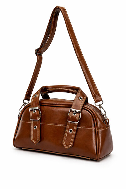 KISCHE Дамска чанта с раменна и ръчна дръжка от набръчкана тъкан в цвят кафе ...