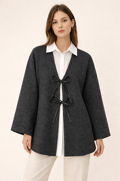 Kirazgym Lace-Up Front Oval Cut Cashmere Kimono - Anthracite