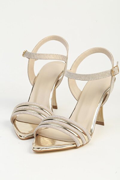 Pierre Cardin حذاء نسائي بكعب ذهبي PC-55675