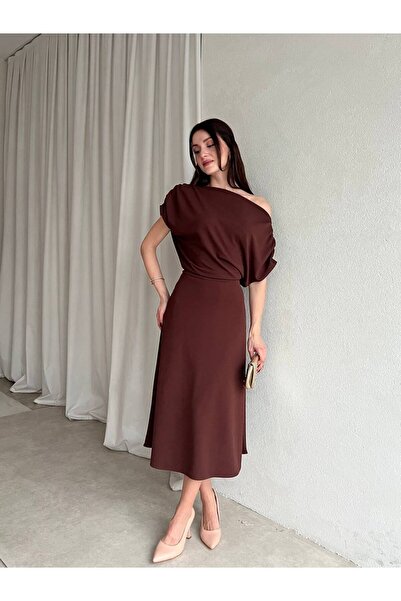 GİZONLY Kadın Tek Omuz Drapeli Midi Elbise – Şık, Zarif ve Davet Gece Elbisesi