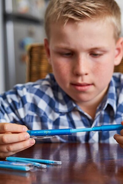 Pilot قلم حبر جاف فريكسيون كليكر، مقاس رأس 0.7 مم، أزرق فاتح