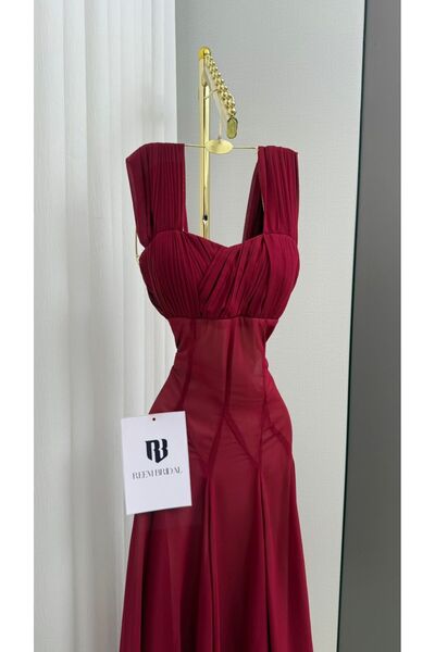 Reem bridal Grena's dress in royal red -