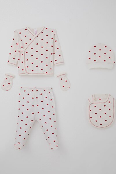 Breeze Baby Girl Hospital Release Set of 5 with Heart Pattern 0-3 Months, Ecru